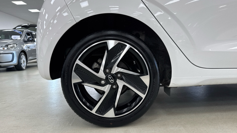 Hyundai i10 1.0 [63] Premium 5dr Auto [Nav] Petrol Hatchback